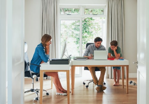 What are some advantages and disadvantages of traditional and roth retirement accounts?